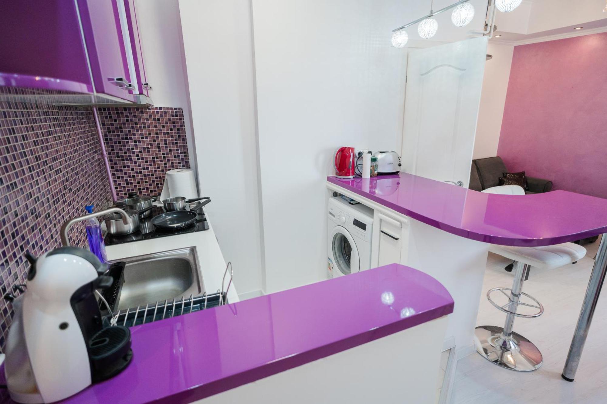 Ultra Central White & Lila Studio Bucharest Luaran gambar
